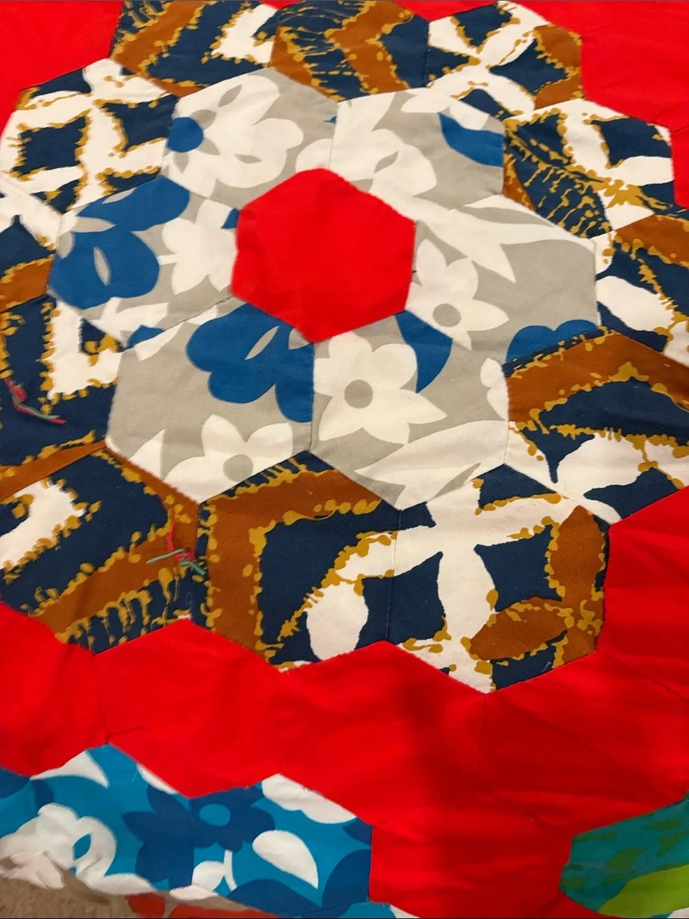 Hand stitched Grandmas Garden Floral Patchwork Quilt Topper 70x84